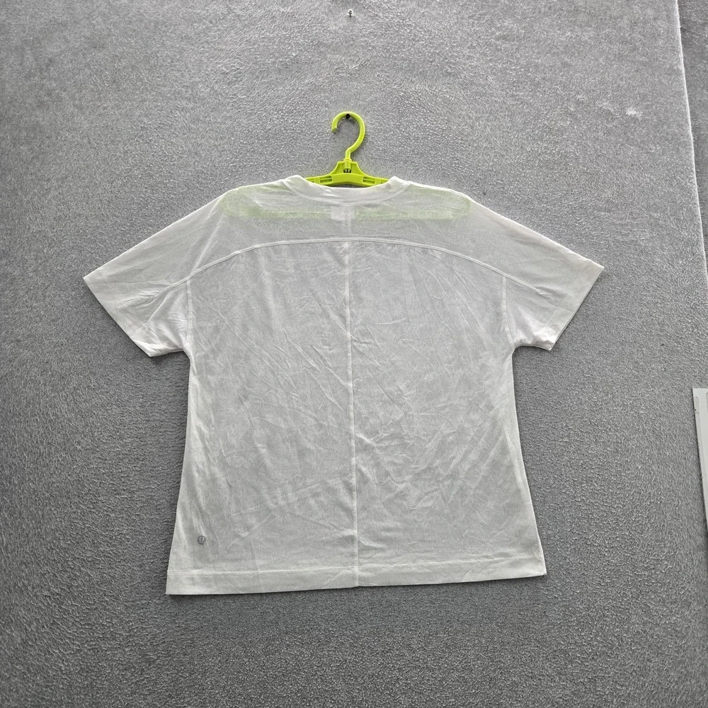 Lululemon Women Shirt 6 White Elastane Nylon Geometric Activewear Crew Neck